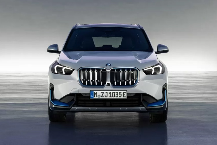 BMW iX1