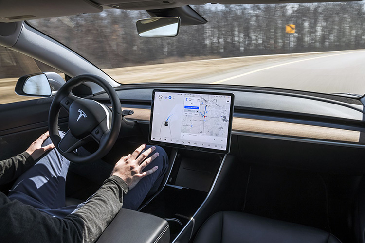 Tesla автопилот