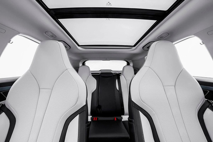 Dongfeng Aeolus Sky EV01