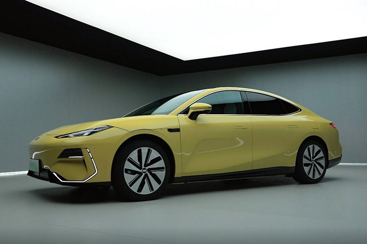 Geely Galaxy E8