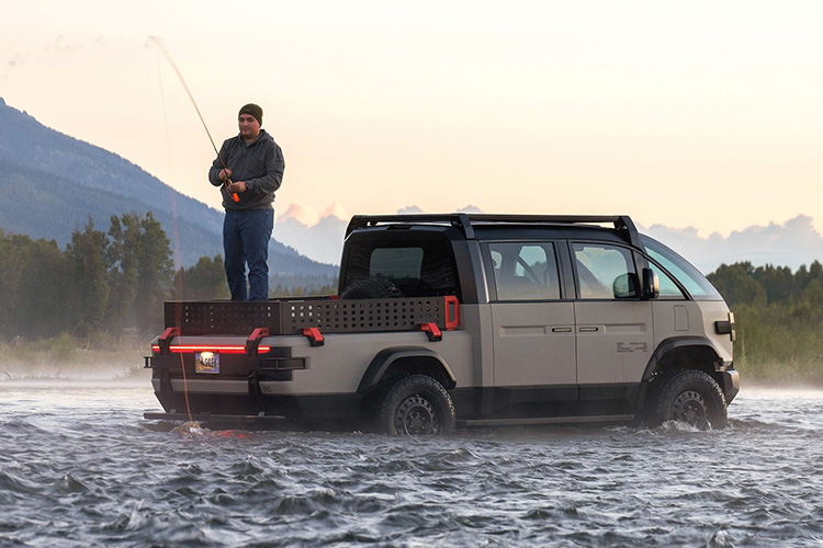 Canoo American Bulldog