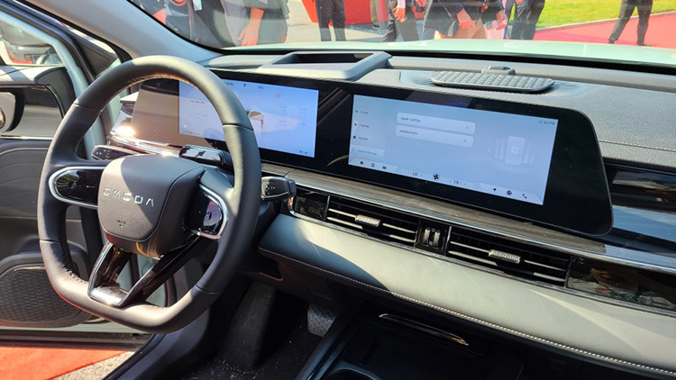 Omoda E5