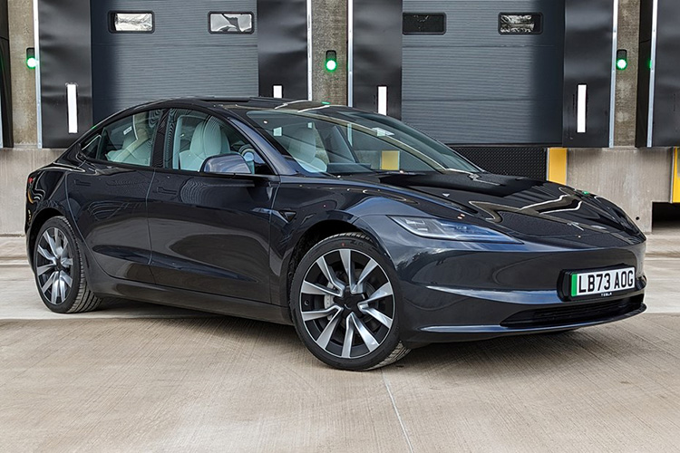 Tesla Model 3 2024