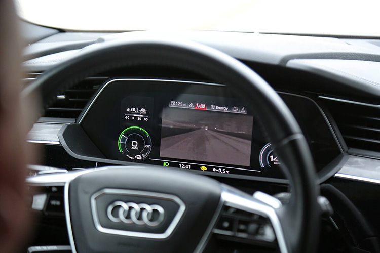 Audi e-tron