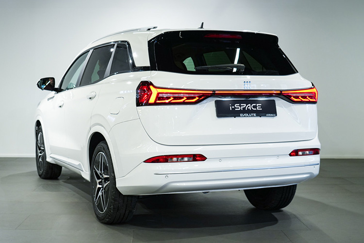 Evolute i-Space