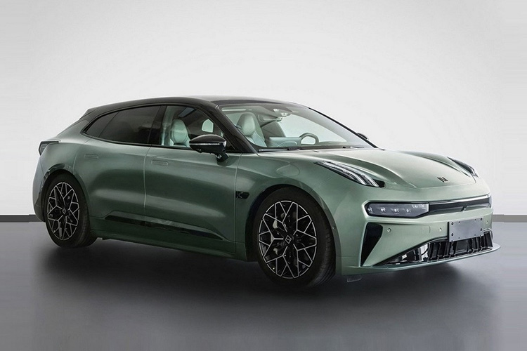 Обновленный Zeekr 001