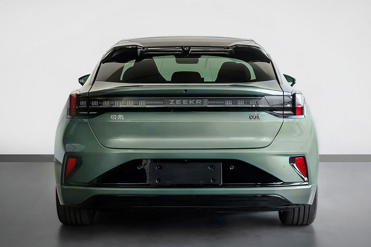 Обновленный Zeekr 001