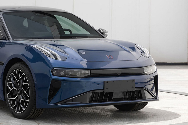 Обновленный Zeekr 001