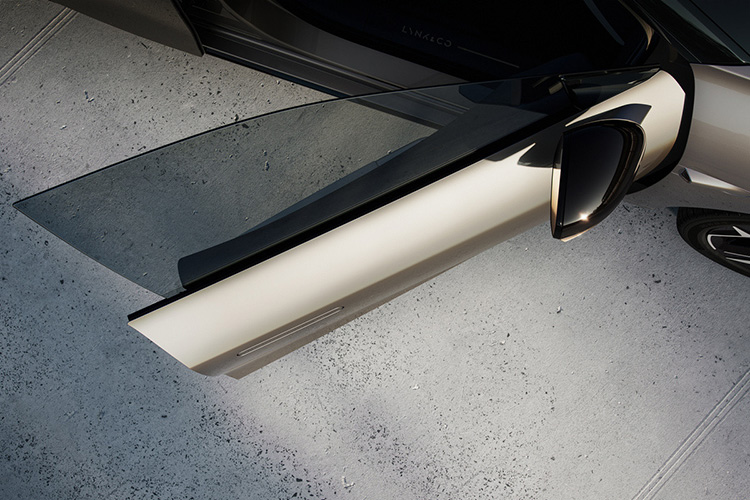 Lynk & Co 07