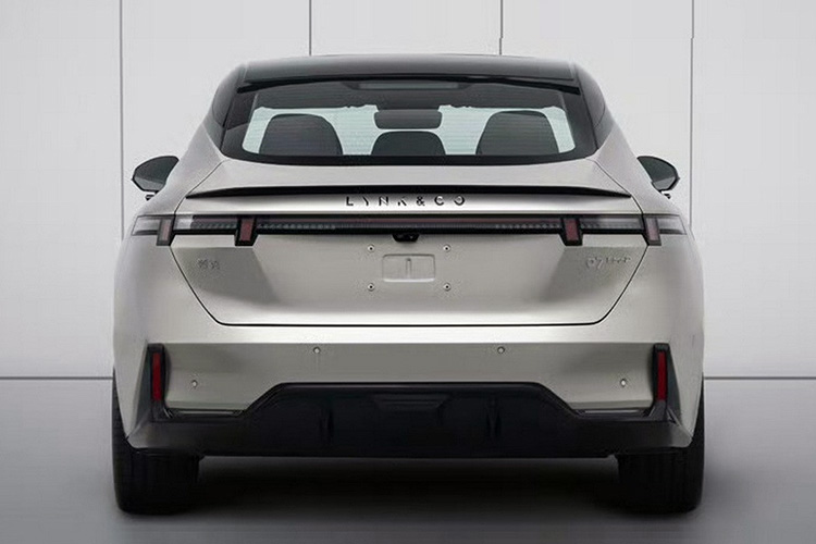 Lynk & Co 07