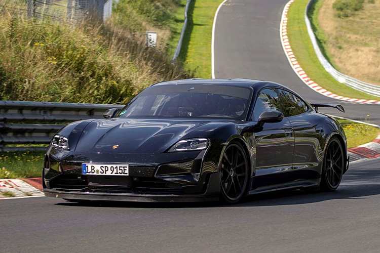 Porsche Taycan Нюрбургринг