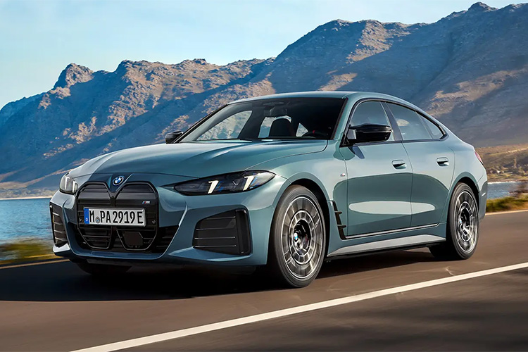 BMW i4