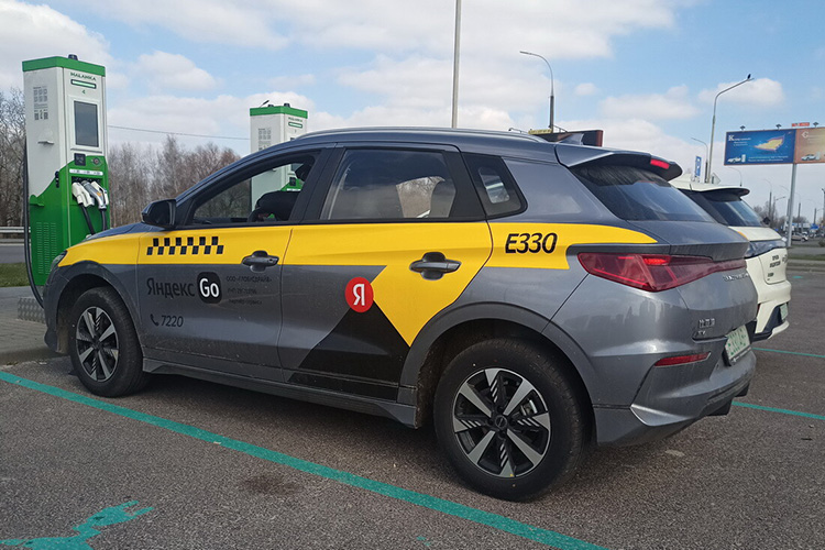 BYD e2 такси Брест