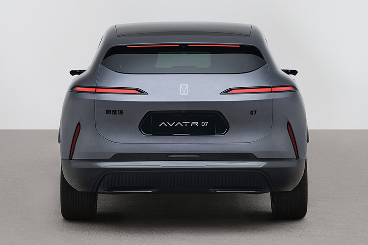 Avatr 07