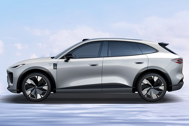 Chery Fulwin E06