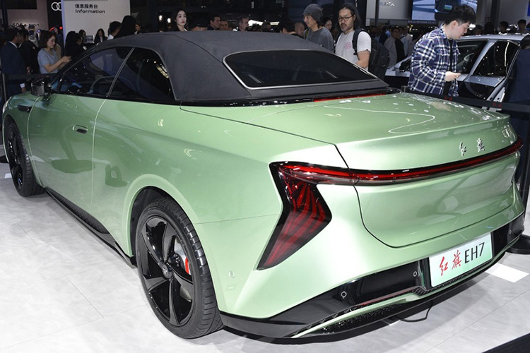 Hongqi EH7