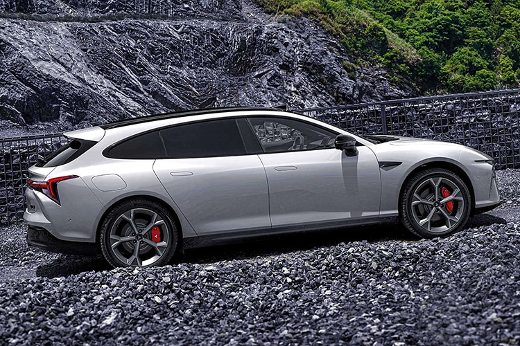 Neta S Shooting Brake