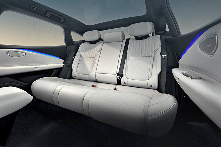 Lynk & Co Z10