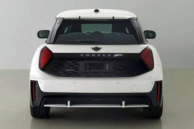 Mini Cooper E JCW