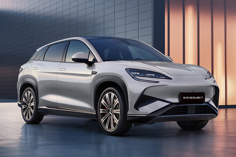 BYD Sealion 7