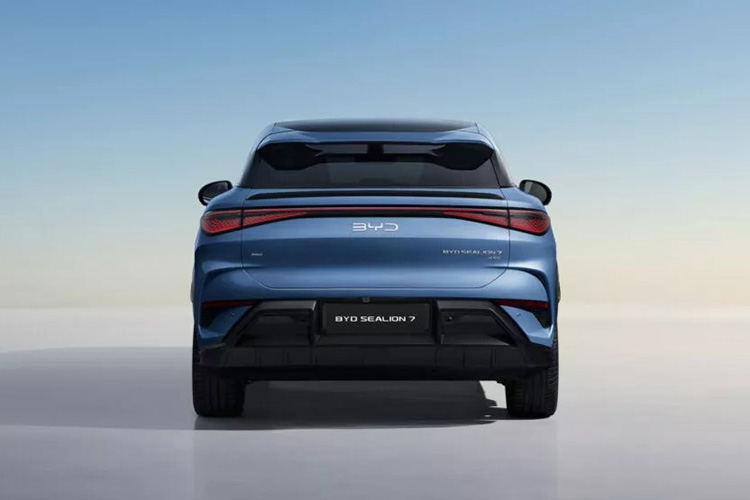 BYD Sealion 7