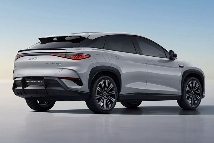 BYD Sealion 7