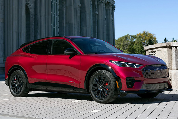 Ford Mustang Mach-E 2025