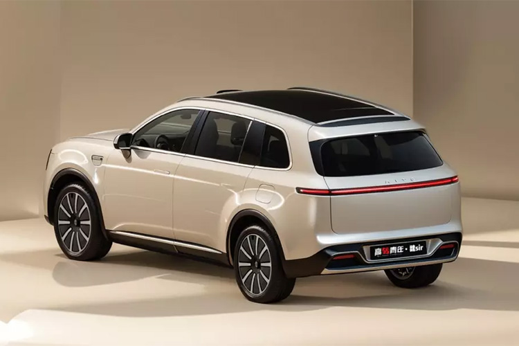 Неофициальный рендер Seres Aito M8