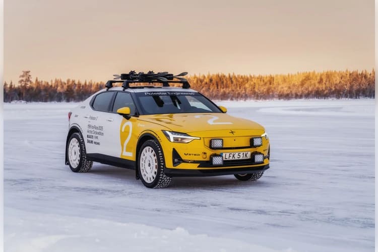 Polestar 2 Arctic Circle