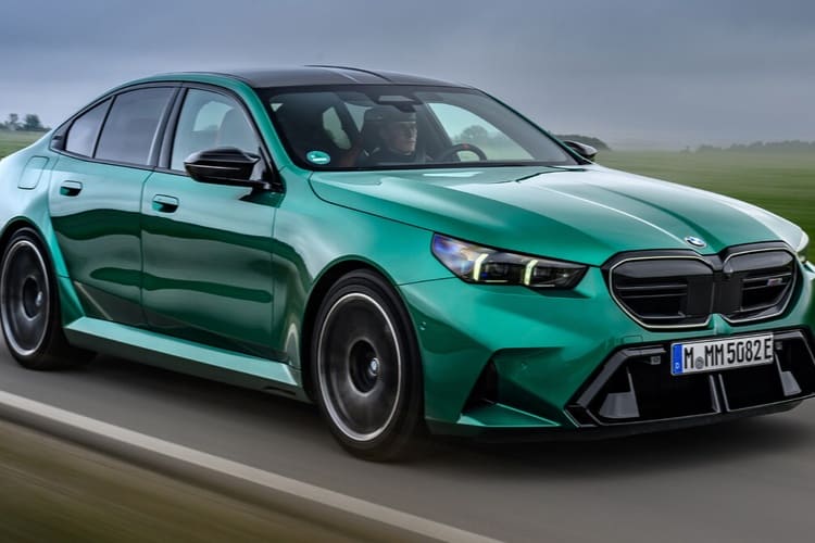 Текущая версия BMW M5