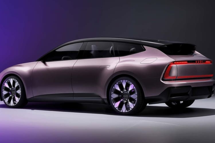 концепт AUDI E сзади