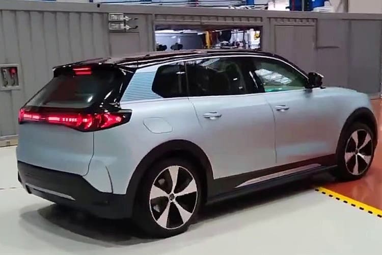 Прототип кроссовера 