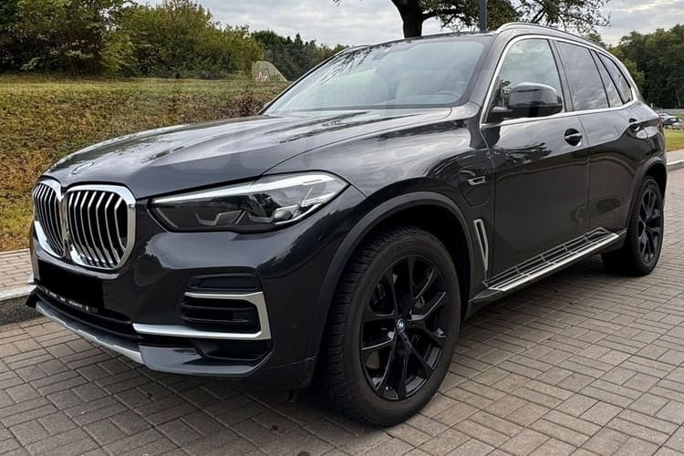 гибридный BMW X5 G05