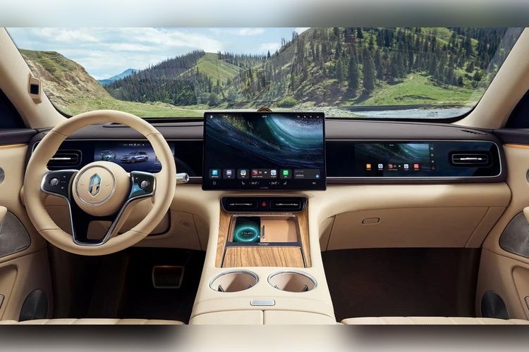 Интерьер кроссовера Aito M7