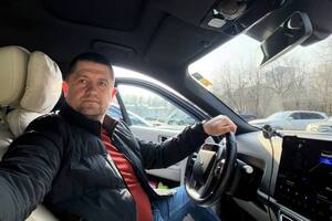 владелец электрокара