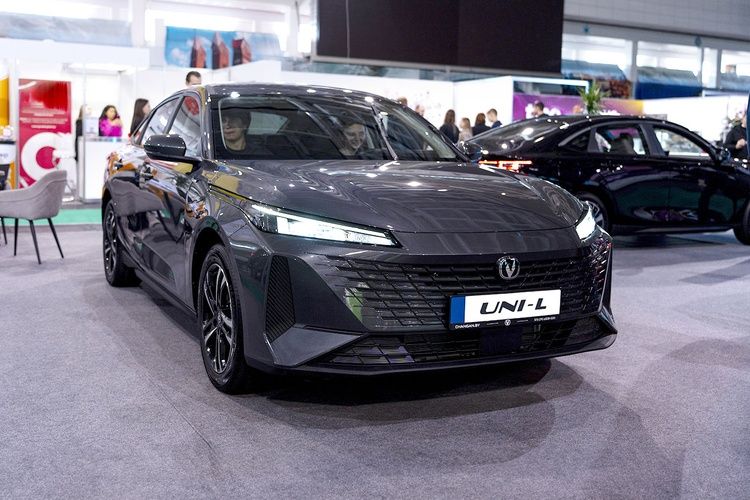 UNI-L