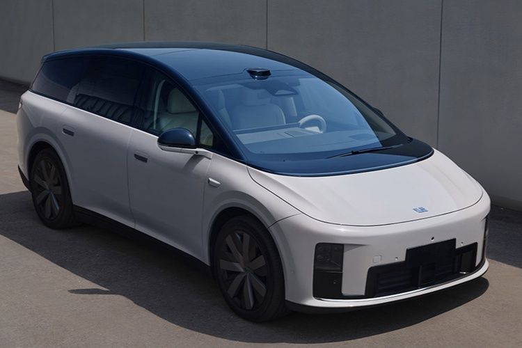 Lixiang i8